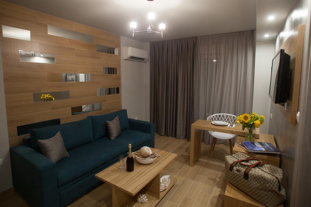 אמוליאני Pallas Luxury Apartments מראה חיצוני תמונה