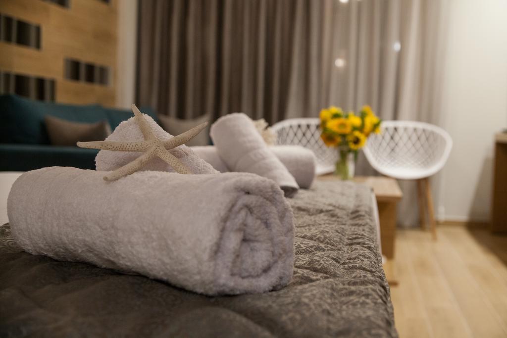 אמוליאני Pallas Luxury Apartments מראה חיצוני תמונה