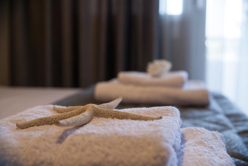 אמוליאני Pallas Luxury Apartments מראה חיצוני תמונה