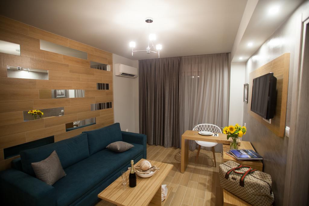 אמוליאני Pallas Luxury Apartments מראה חיצוני תמונה