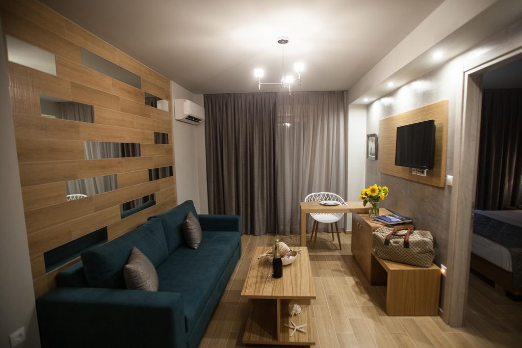 אמוליאני Pallas Luxury Apartments מראה חיצוני תמונה