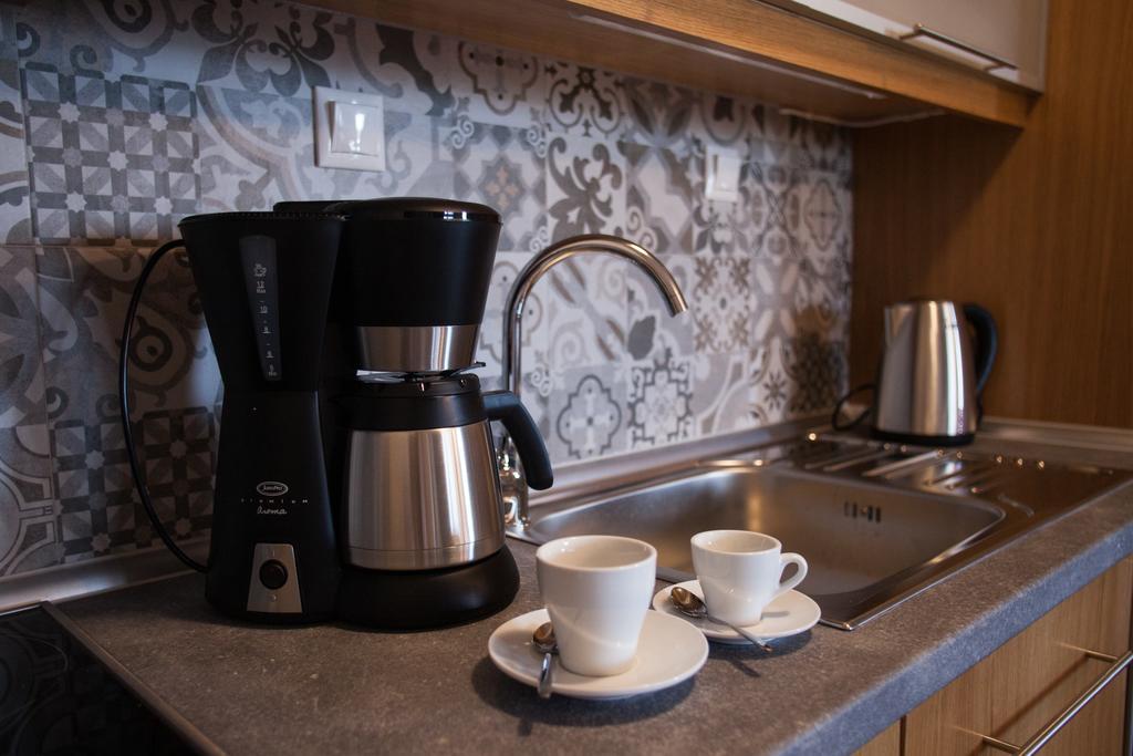 אמוליאני Pallas Luxury Apartments מראה חיצוני תמונה